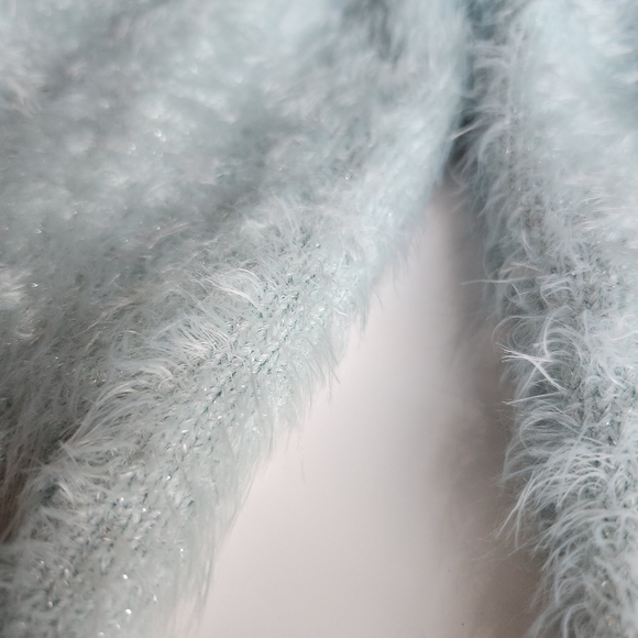 Guess Supersoft Girls Sz 5 Sweater - Picture 3 of 7